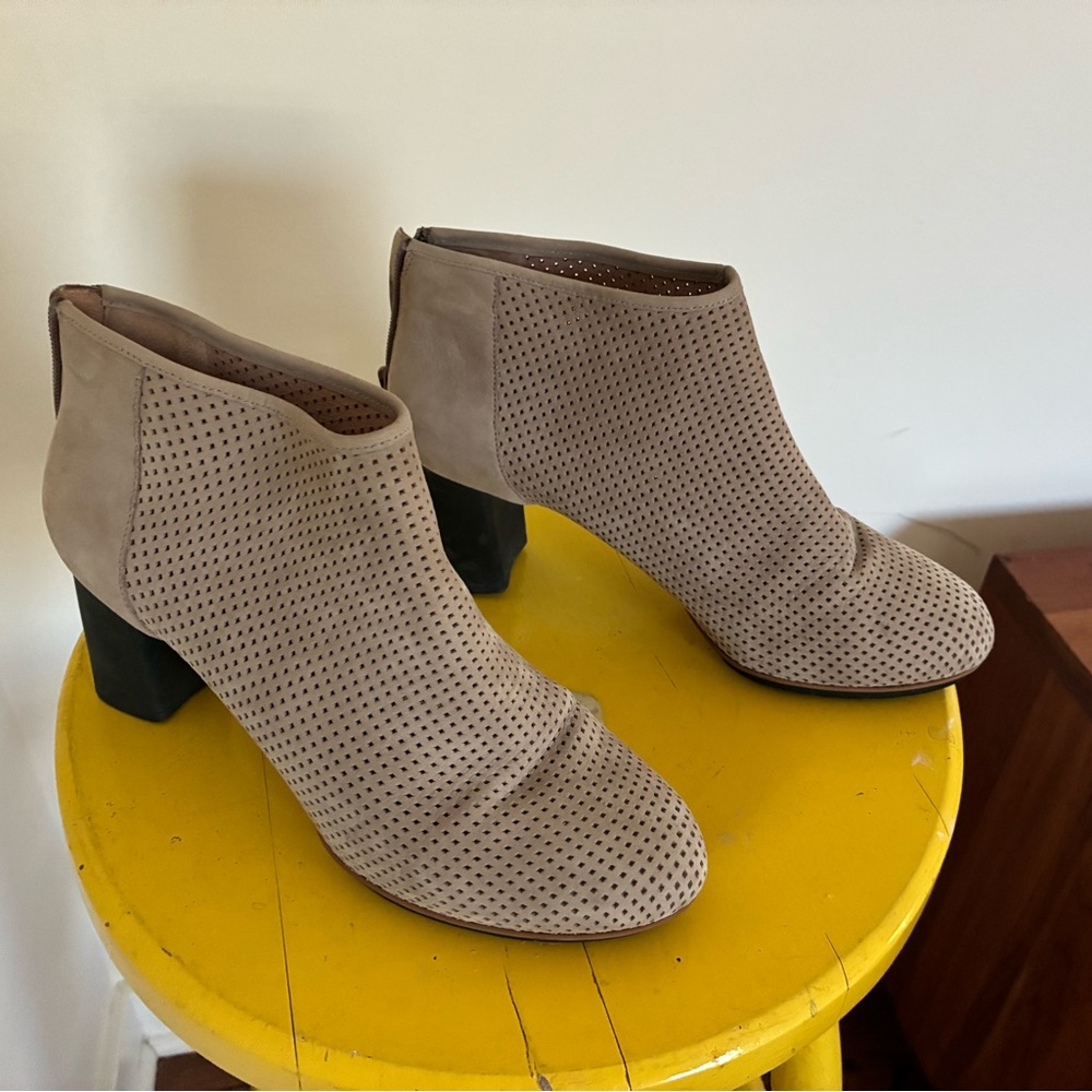 Camper light gray suede booties with perforated suede